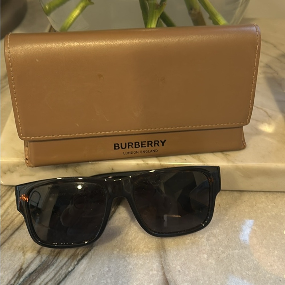 Burberry Camel Leather Case with Dark Sunglasses